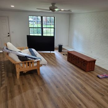Liberty Home Remodeling - New Oak hardwood Flooring - General Contractors Near Me Liberty Home Remodeling - New Oak hardwood Flooring - General Contractors Near Me