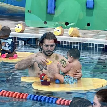 Goldfish Swim School - Waugh Chapel - Swimming Lessons/Schools Near Me - Gambrills, Maryland