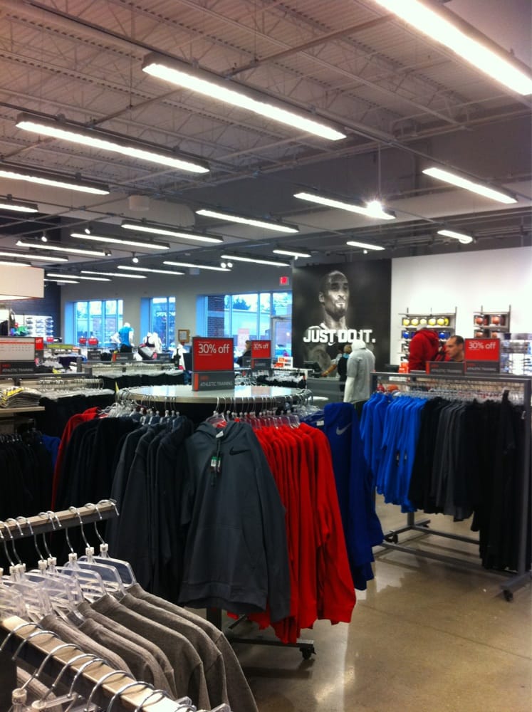 nike outlet shelbyville road