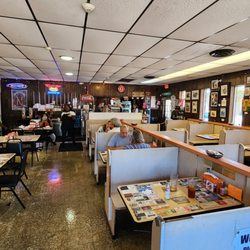 Dew Drop Inn - Inside looking to rear