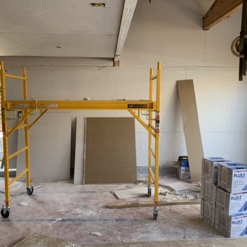 Roque Drywall  - Hayward , Ca 
Drywall 5/8 
level 3 taping 
Before pictures - Drywall Installation & Repair Near Me