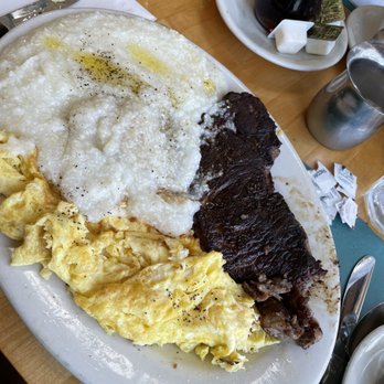 Table Talk - The famous chef Thomas breakfast! - American Near Me - Alexandria, Virginia Table Talk - The famous chef Thomas breakfast! - American Near Me - Alexandria, Virginia