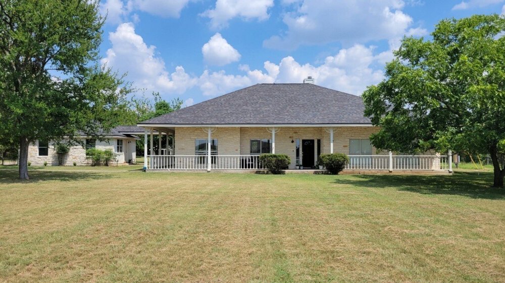 Slide of Lone Star Roofing & Gutters