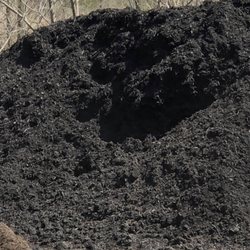 Buttonwood Farm - Black mulch