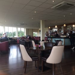 Darby's Weston Airport - Inside restaurant/cafe