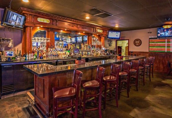 Kelly’s Pub by null