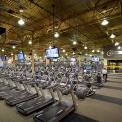 24 Hour Fitness - Castle Hills