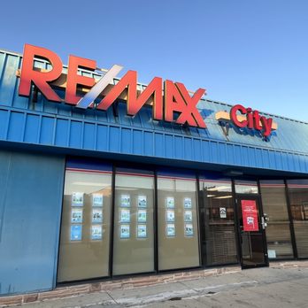 Donna Raven - RE/MAX City - Real Estate Agents Near Me - Chicago, Illinois Donna Raven - RE/MAX City - Real Estate Agents Near Me - Chicago, Illinois