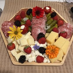 Petalland Flower and Herb Farm - Edible Flowers.