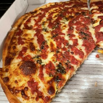 Danny Boy's Pizza - Cheese pizza with circles - Italian Near Me - Rocky River, Ohio