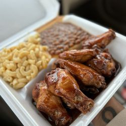 Bite Down BBQ - Wing dinner