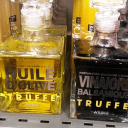 Alinéa - Huile d'olive et vinaigre à la truffe dans de jolis flacons style bouteille de parfum