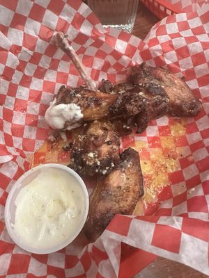 Seminar Brewing & Elliott's BBQ Lounge by null