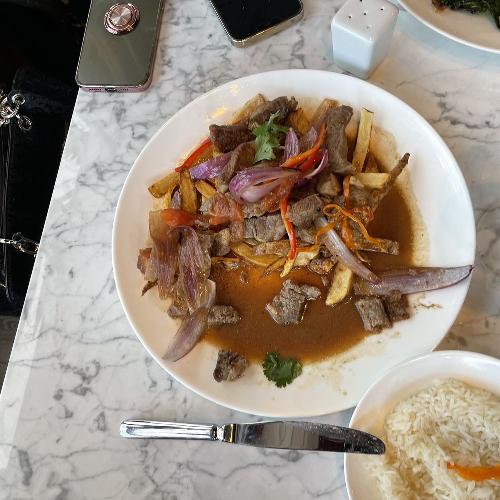 Llama Lips Restaurant - Lomo saltado - ribeye steak - Peruvian Near Me - Stamford, Connecticut Llama Lips Restaurant - Lomo saltado - ribeye steak - Peruvian Near Me - Stamford, Connecticut
