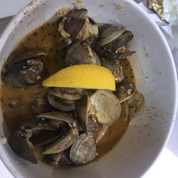 The Oyster Bar - Steamed clam soup - Bars Near Me - Stateline, Nevada The Oyster Bar - Steamed clam soup - Bars Near Me - Stateline, Nevada