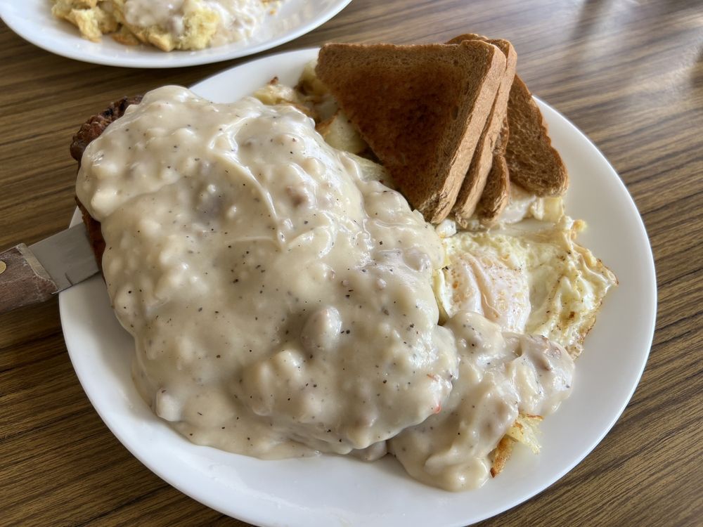 MOM AND POP’S COUNTRY KITCHEN Updated August 2024 44 Photos & 10