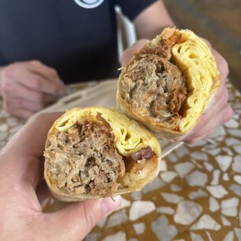 Java Kai Koloa - Breakfast burrito with kalua pork - Coffee Roasteries Near Me - Koloa, Hawaii
