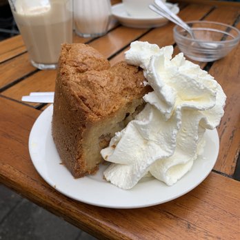 Winkel 43 - Apple Pie - Desserts Near Me - Amsterdam, New Hampshire