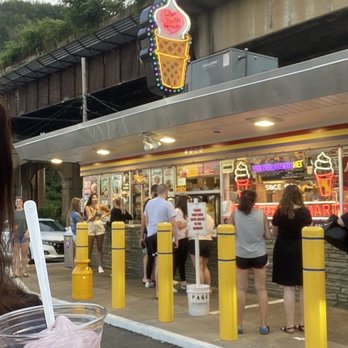 Page's - Seasonal Blueberry Soft Serve - Ice Cream & Frozen Yogurt Near Me - Pittsburgh, Pennsylvania Page's - Seasonal Blueberry Soft Serve - Ice Cream & Frozen Yogurt Near Me - Pittsburgh, Pennsylvania