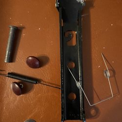 La-Z-Boy Furniture Galleries - Parts that fell off because of poor quality.
