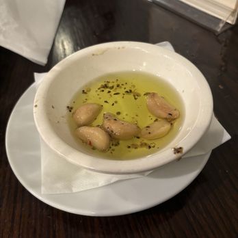 Jozanna's Casual Italian Restaurant - Bread Dipping Oil - Italian Near Me - Middlesex, New Jersey