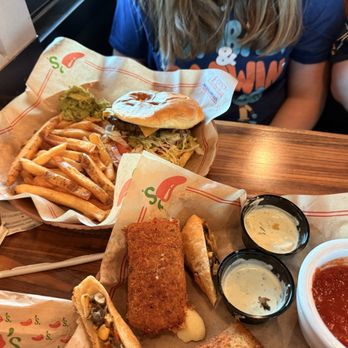 Chili's - Oldtimer Burger W/ Cheese - American Near Me - Haines City, Florida Chili's - Oldtimer Burger W/ Cheese - American Near Me - Haines City, Florida