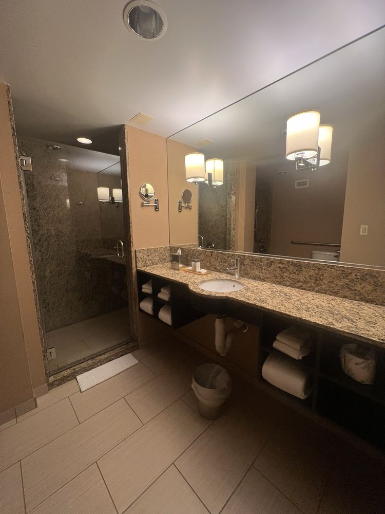 Hotels Near Rosemont Outlet Mall 2026.CROWNE PLAZA CHICAGO OHARE HOTEL & CONF CTR - Updated January 2026 ...