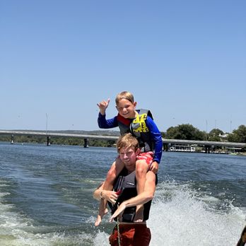Wakes2u - Boating Near Me - Kingsland, Texas Wakes2u - Boating Near Me - Kingsland, Texas