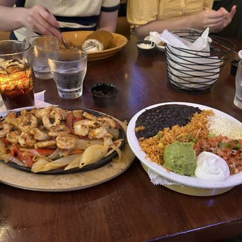 Salsa 17 - Great food - Mexican Near Me - Arlington Heights, Illinois Salsa 17 - Great food - Mexican Near Me - Arlington Heights, Illinois