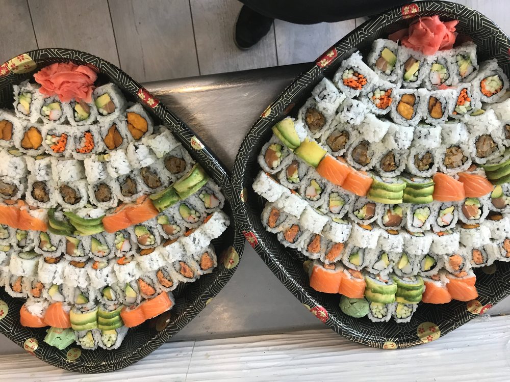 SUSHI MESHUGA - Updated November 2024 - 38 Photos &amp; 72 Reviews - 1637 E ...