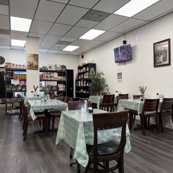 Zaytona Grill - Inside space