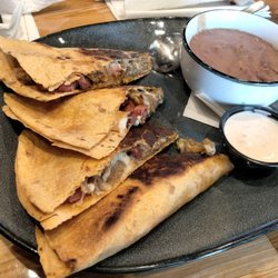 Walk-On’s Sports Bistreaux - Thibodaux, LA - Cajun quesadilla