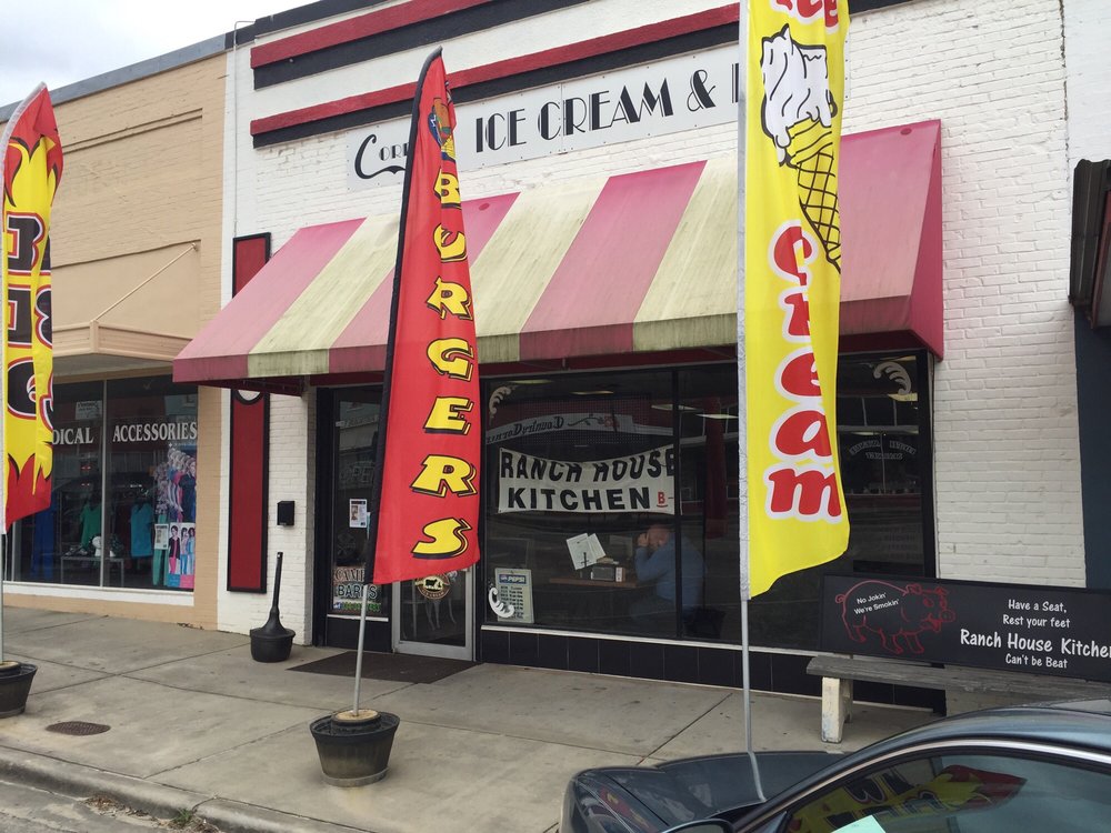 RANCH HOUSE KITCHEN Updated July 2024 11 Photos 23214 5th Ave