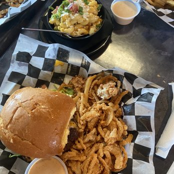 Rogers Roundhouse - RRH Burger Round House Style, Mac and cheese - Beer Gardens Near Me - Fort Worth, Texas Rogers Roundhouse - RRH Burger Round House Style, Mac and cheese - Beer Gardens Near Me - Fort Worth, Texas