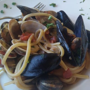 Hotel Villa Carlotta - Linguine with clams and mussels. - Hotels Near Me - Taormina, Maine