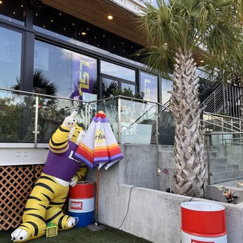 BLVD Park - LSU decor for the game - Sports Bars Near Me - Houston, Texas BLVD Park - LSU decor for the game - Sports Bars Near Me - Houston, Texas