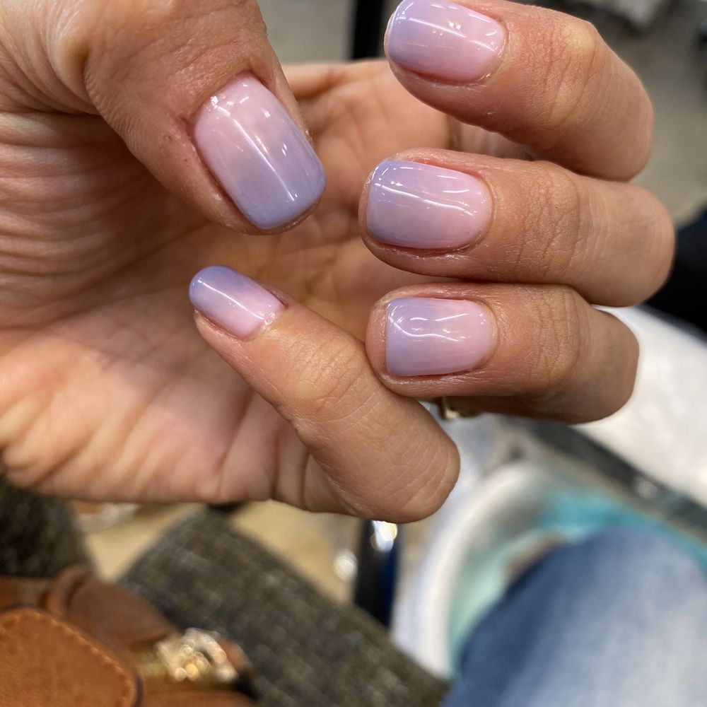 Gel glow in the dark ombré nails! By Sindy Gel glow in the dark ombré nails! By Sindy