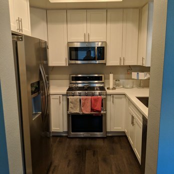 Summit Cabinets - The Longview - Cabinetry Near Me - Corona, California