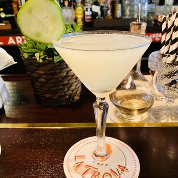 Cafe La Trova - Cocktail Bars Near Me - Miami, Florida