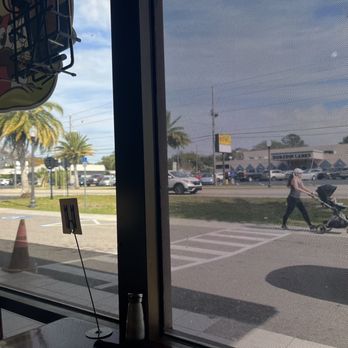 Los Amigos Dos - View outside - Mexican Near Me - Dunedin, Florida