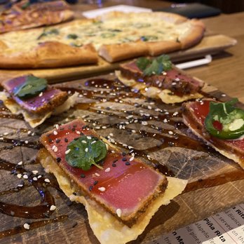 Sidecar Social - Ahi tuna nachos - Sports Bars Near Me - Addison, Texas