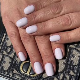 I do manicure gel look very nice , I will be back here