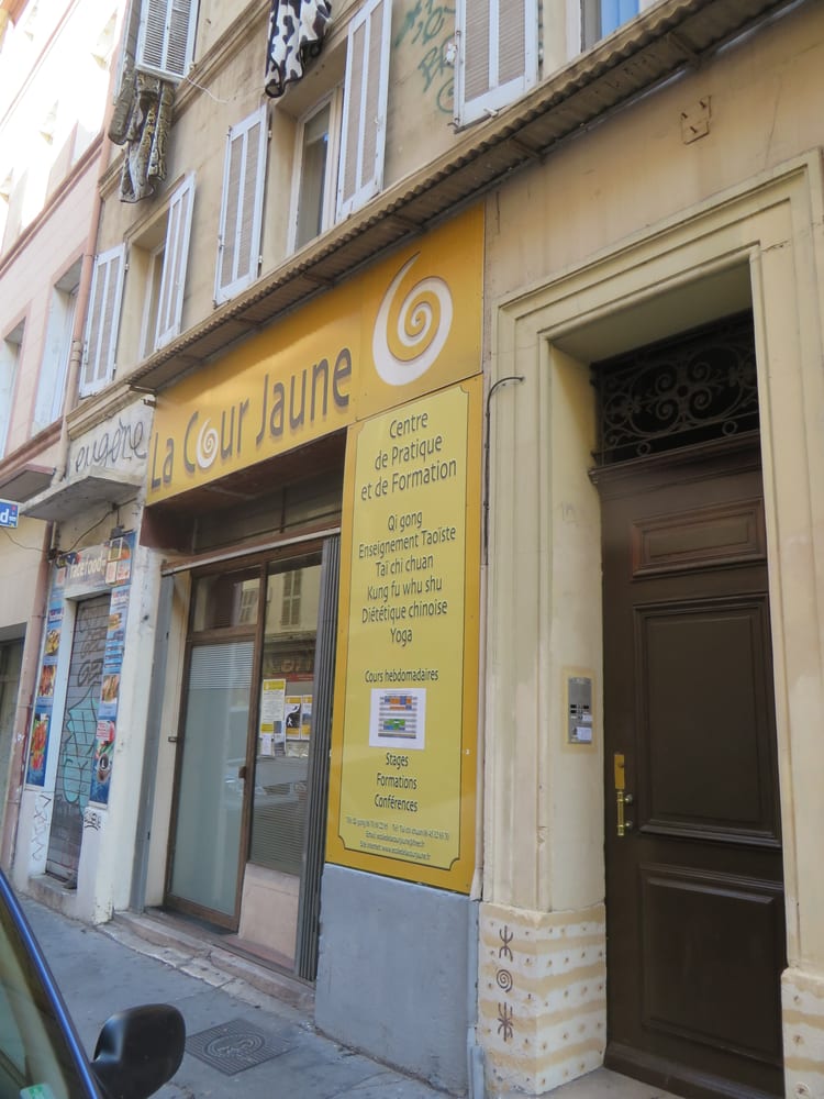 La Cour Jaune