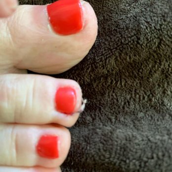 luxe nails - My second to toes was cut and bled - Nail Salons Near Me - Boise, Idaho