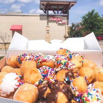 Snowflake Donuts - a box of doughnuts - Donuts Near Me - Boerne, Texas