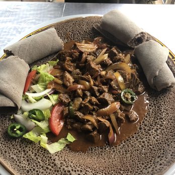 Lunch Box - Beef tibs and injera - Ethiopian Near Me - San Jose, California Lunch Box - Beef tibs and injera - Ethiopian Near Me - San Jose, California