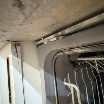 Quans Quality Appliance Repair - Cracked molding - Appliances & Repair Near Me Quans Quality Appliance Repair - Cracked molding - Appliances & Repair Near Me