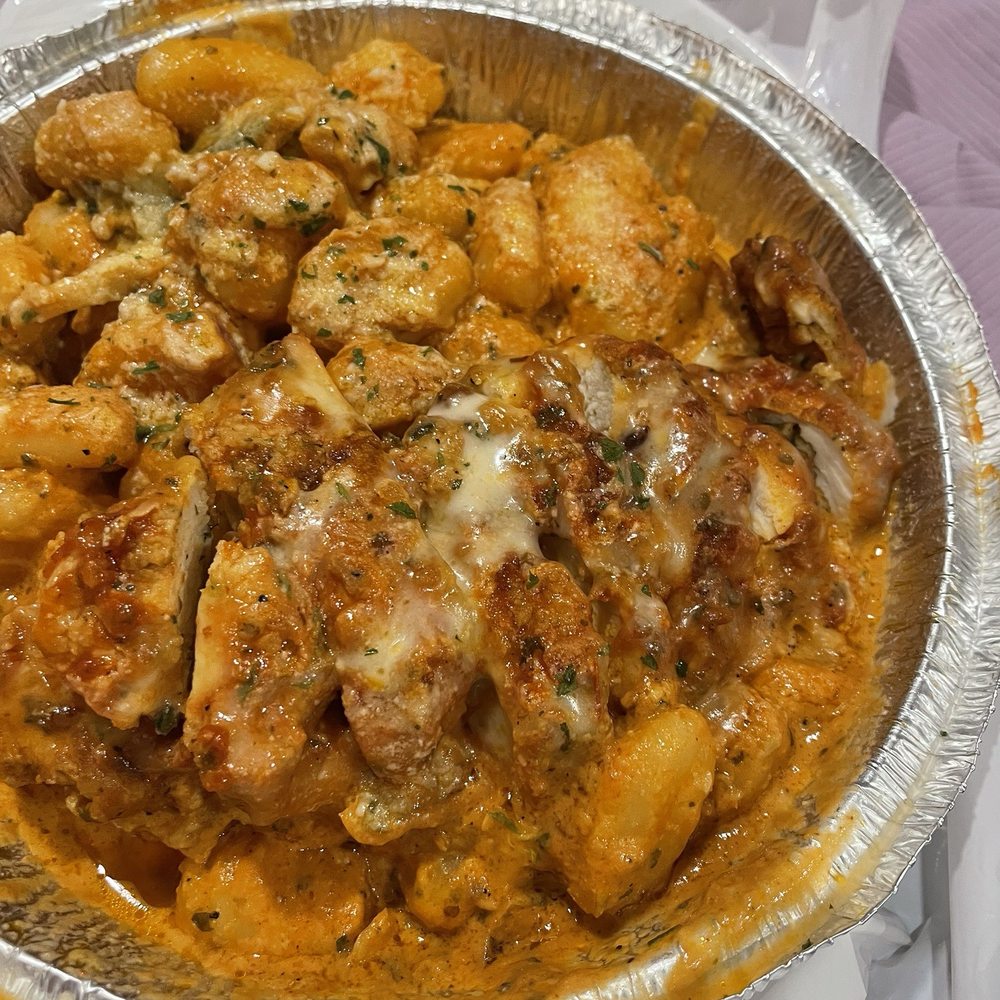 Gnocchi, Rose Sauce, w/ Chicken Parmesan Gnocchi, Rose Sauce, w/ Chicken Parmesan