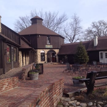 Paddy's On the Square - Accessories Near Me - Long Grove, Illinois