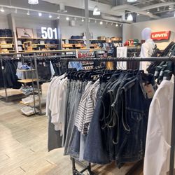 Levi’s Outlet Store